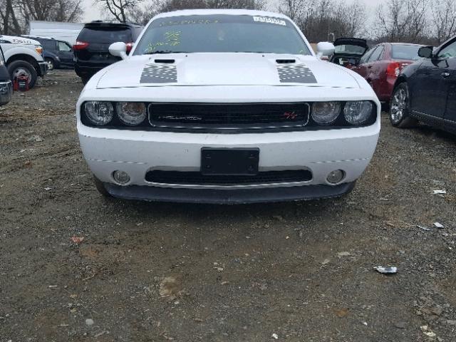 2C3CDYBT4CH281117 - 2012 DODGE CHALLENGER WHITE photo 9