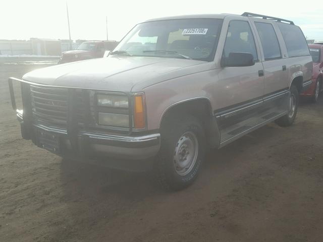 1GKFK16K2PJ732304 - 1993 GMC SUBURBAN K TAN photo 2