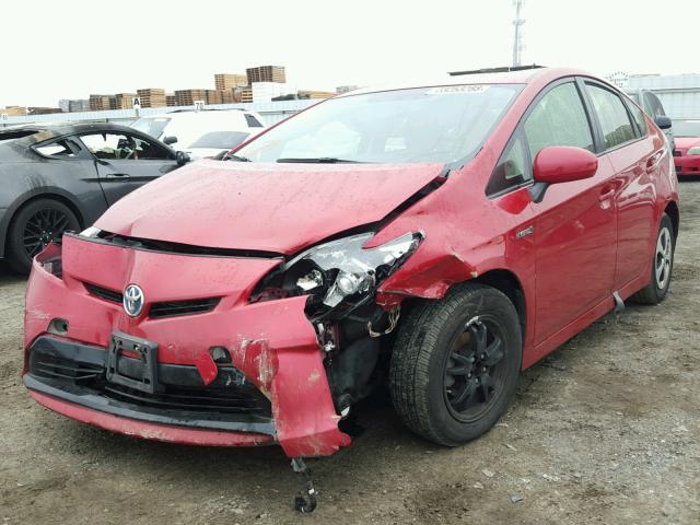 JTDKN3DU2D5656573 - 2013 TOYOTA PRIUS RED photo 2