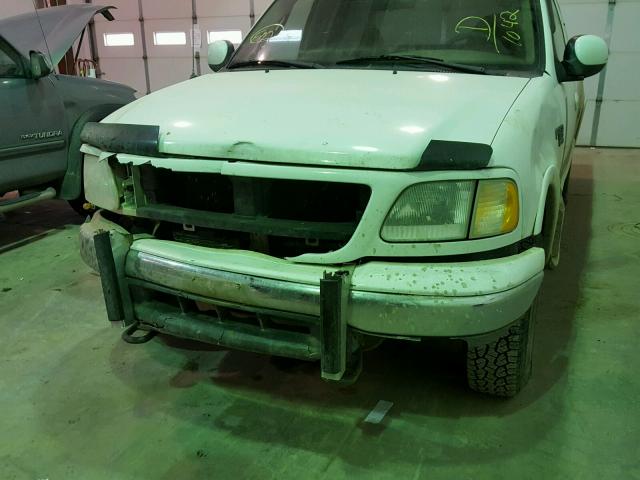 1FTRX18L4YKA11042 - 2000 FORD F150 WHITE photo 9