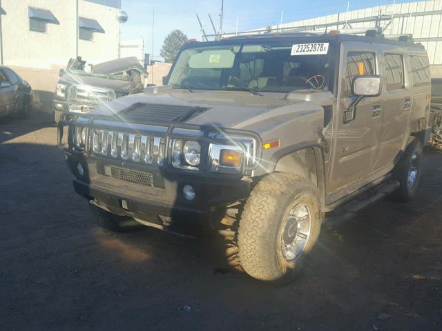 5GRGN23U74H105702 - 2004 HUMMER H2 TAN photo 2