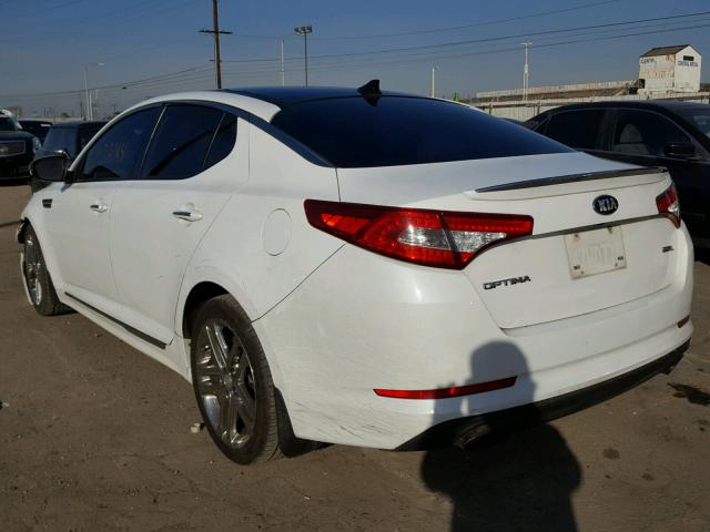 5XXGR4A69DG163586 - 2013 KIA OPTIMA SX WHITE photo 3