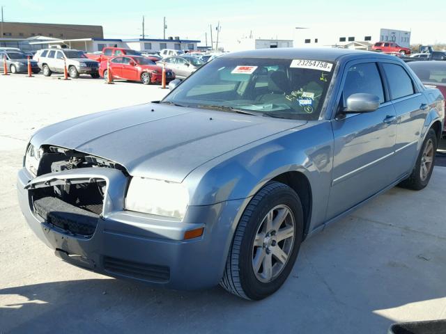 2C3LA43RX7H739303 - 2007 CHRYSLER 300 TEAL photo 2