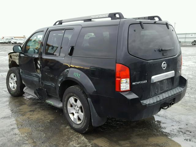 5N1AR18W55C745336 - 2005 NISSAN PATHFINDER BLACK photo 3