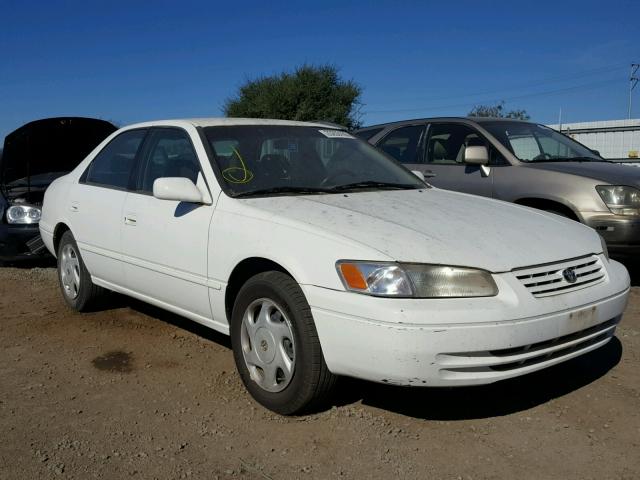 4T1BF22K5VU918128 - 1997 TOYOTA CAMRY CE WHITE photo 1