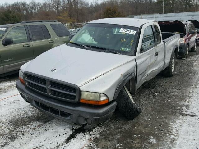 1B7GG12X62S702485 - 2002 DODGE DAKOTA BAS SILVER photo 2