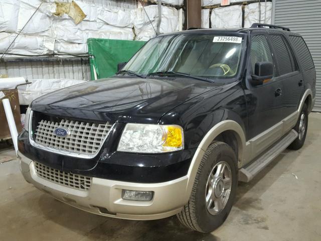 1FMPU18545LA20519 - 2005 FORD EXPEDITION BLACK photo 2