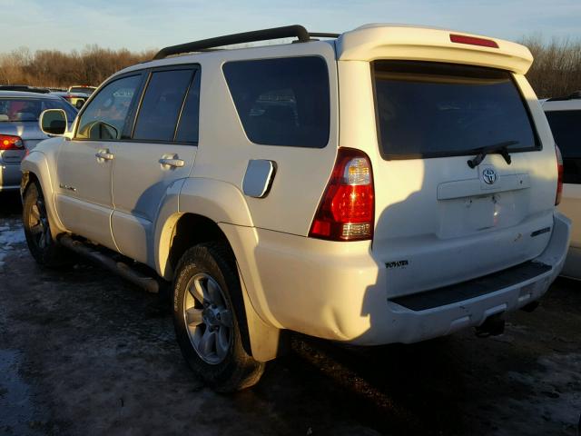 JTEBU14R778097099 - 2007 TOYOTA 4RUNNER SR WHITE photo 3