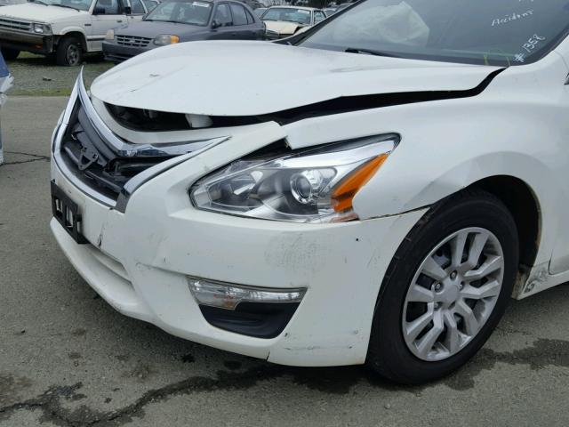 1N4AL3AP8FC438304 - 2015 NISSAN ALTIMA 2.5 WHITE photo 9