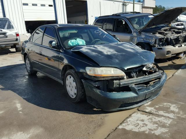 1HGCG5541XA133096 - 1999 HONDA ACCORD LX GREEN photo 1