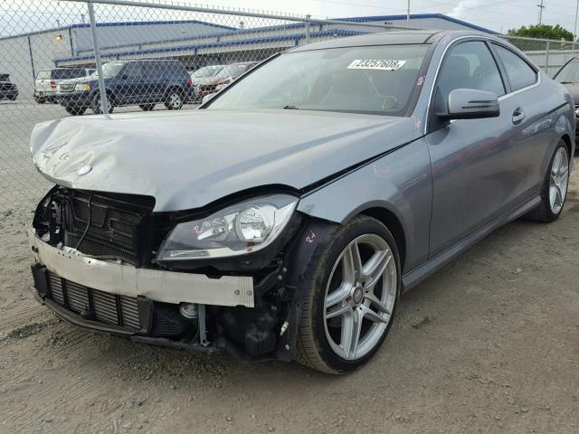 WDDGJ4HB4DG106169 - 2013 MERCEDES-BENZ C 250 SILVER photo 2