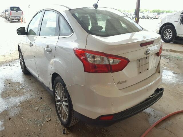 1FAHP3H29CL188158 - 2012 FORD FOCUS SEL WHITE photo 3