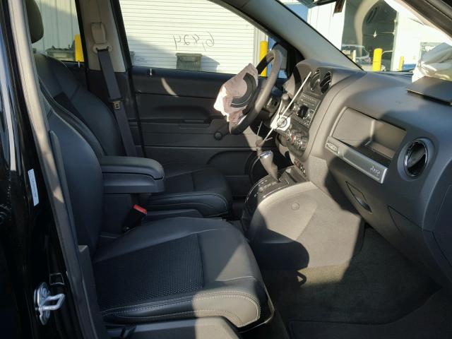 1C4NJCBA0HD173838 - 2017 JEEP COMPASS SP BLACK photo 5