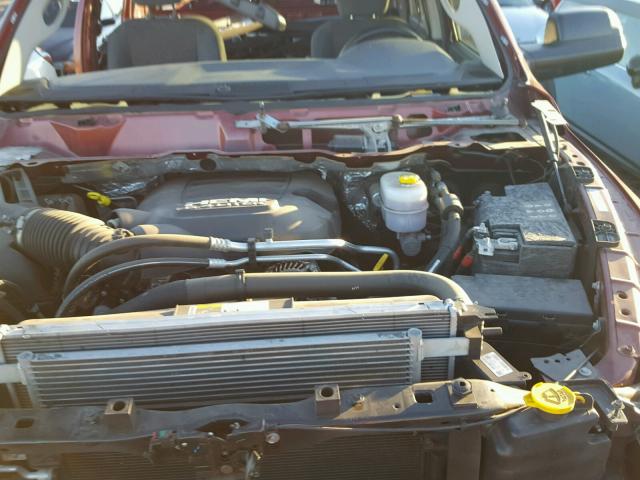 3C6UR5MJ5GG193668 - 2016 RAM 2500 SLT 栗色 照片 7