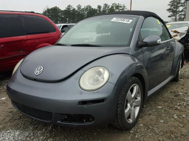 3VWSF31Y46M306764 - 2006 VOLKSWAGEN NEW BEETLE GRAY photo 2