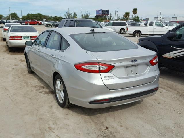 3FA6P0H74GR121427 - 2016 FORD FUSION SE SILVER photo 3