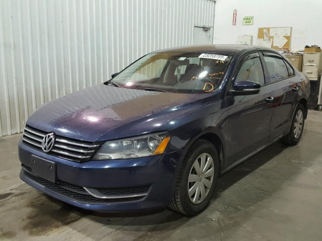 1VWAP7A37DC008602 - 2013 VOLKSWAGEN PASSAT S BLUE photo 2