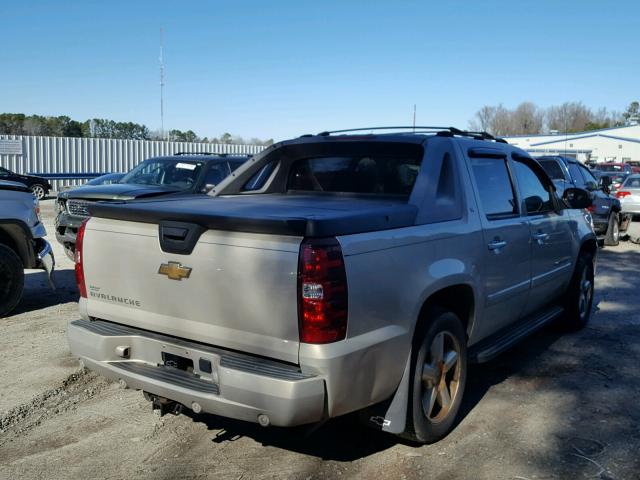 3GNFK12Y27G215759 - 2007 CHEVROLET AVALANCHE GOLD photo 4