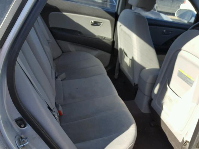 KMHDU4AD7AU022792 - 2010 HYUNDAI ELANTRA BL SILVER photo 6