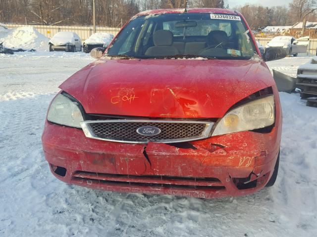 1FAHP34N57W243502 - 2007 FORD FOCUS ZX4 RED photo 9