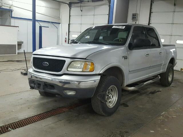 1FTRW08L12KE22564 - 2002 FORD F150 SUPER GRAY photo 2