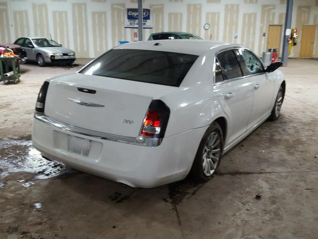 2C3CA4CG4BH514656 - 2011 CHRYSLER 300 WHITE photo 4