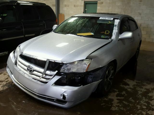 4T1BK36B47U233990 - 2007 TOYOTA AVALON XL SILVER photo 2