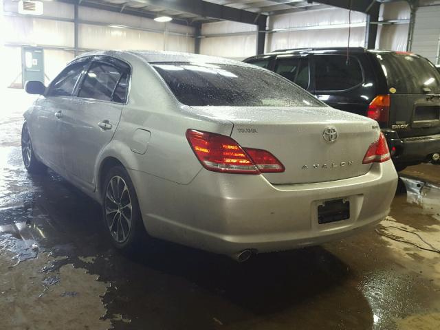 4T1BK36B47U233990 - 2007 TOYOTA AVALON XL SILVER photo 3