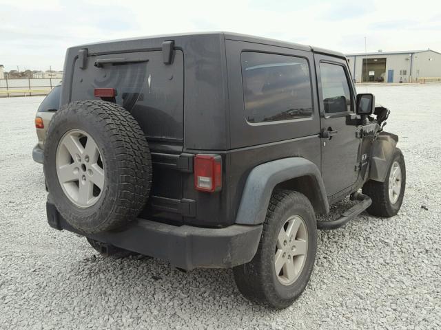 1J4FA24168L511285 - 2008 JEEP WRANGLER X BLACK photo 4