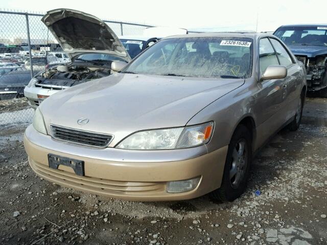 JT8BF28G8X0208897 - 1999 LEXUS ES 300 GOLD photo 2