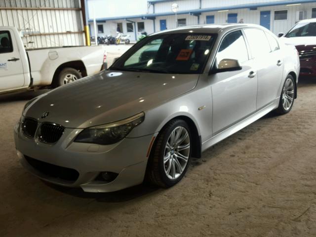 WBANU5C52AC364948 - 2010 BMW 528 I SILVER photo 2