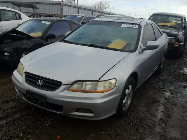 1HGCG32712A008000 - 2002 HONDA ACCORD EX SILVER photo 2