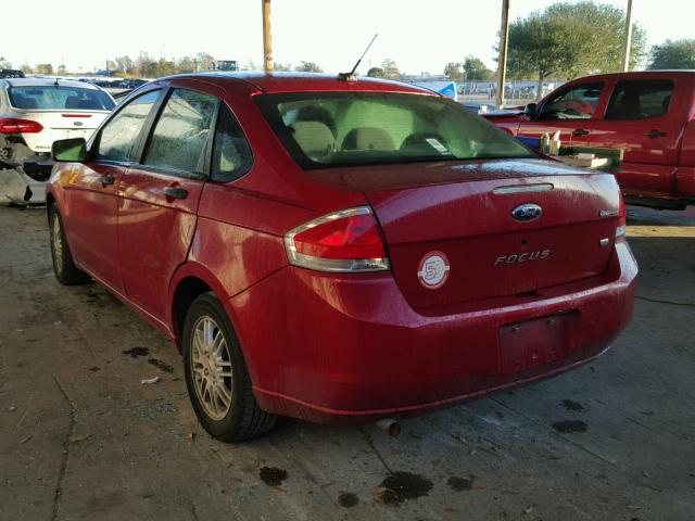 1FAHP35N19W218209 - 2009 FORD FOCUS SE RED photo 3