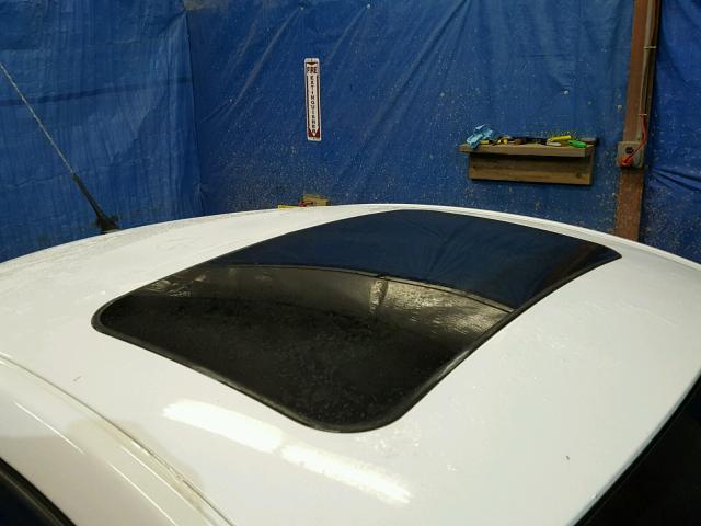 3VWCB21C22M458826 - 2002 VOLKSWAGEN NEW BEETLE 白色 照片 9