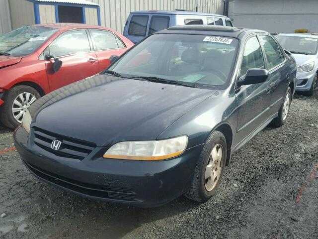 1HGCG16581A058470 - 2001 HONDA ACCORD EX GREEN photo 2