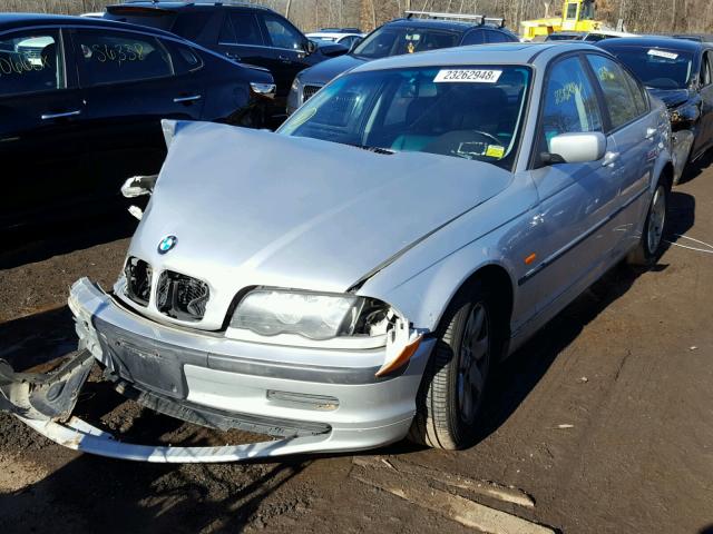 WBAAN3341YNC92813 - 2000 BMW 323 I SILVER photo 2