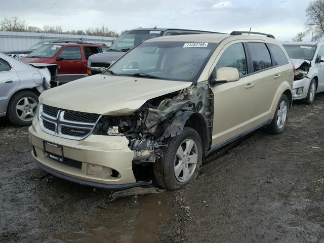 3D4PH1FG9BT523494 - 2011 DODGE JOURNEY MA GOLD photo 2