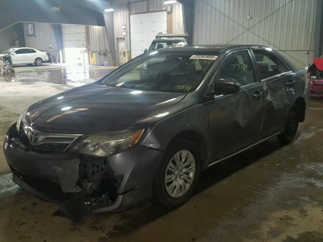 4T1BF1FKXCU007973 - 2012 TOYOTA CAMRY BASE GRAY photo 2