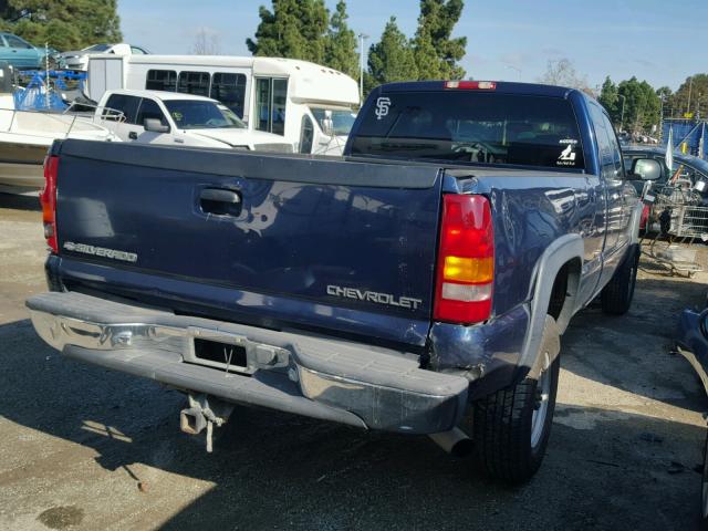 1GCHC29GX1E230266 - 2001 CHEVROLET SILVERADO BLUE photo 4