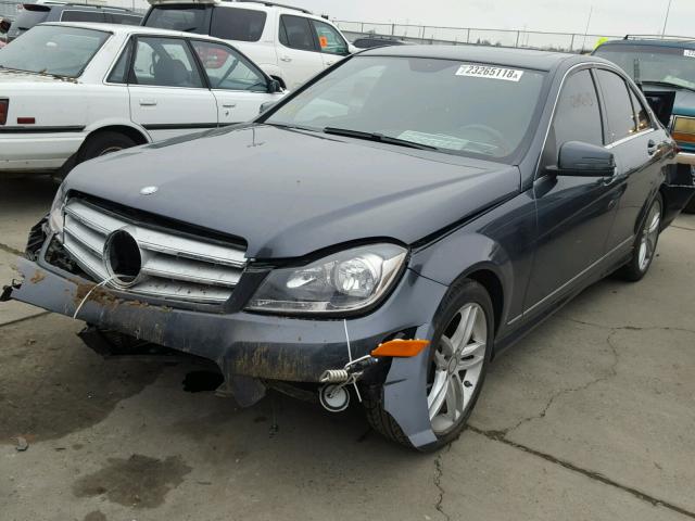 WDDGF4HB9DA831383 - 2013 MERCEDES-BENZ C 250 黑色 照片 2
