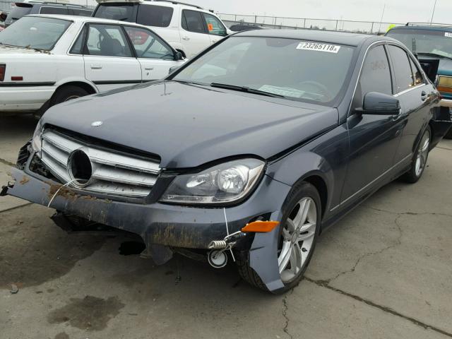 WDDGF4HB9DA831383 - 2013 MERCEDES-BENZ C 250 BLACK photo 2