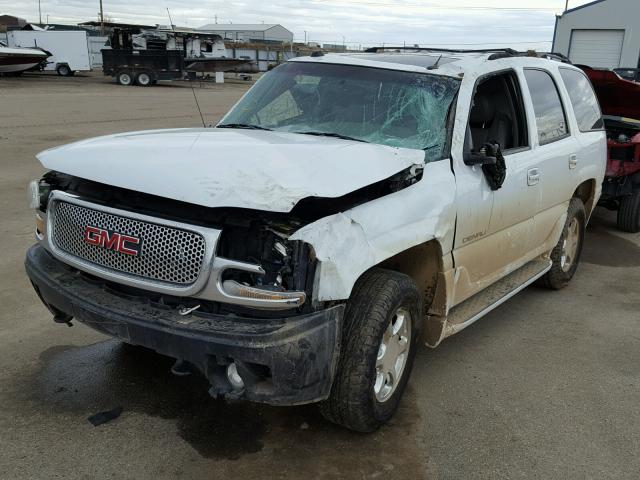 1GKEK63U05J136622 - 2005 GMC YUKON DENA WHITE photo 2