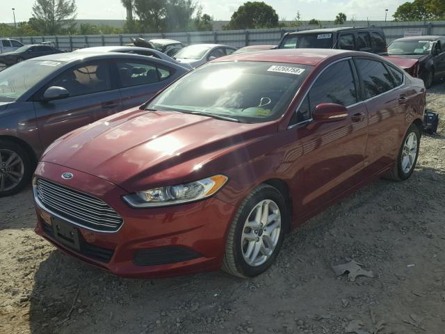 3FA6P0H74GR271554 - 2016 FORD FUSION SE RED photo 2