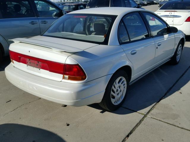 1G8ZK5272WZ210798 - 1998 SATURN SL2 WHITE photo 4