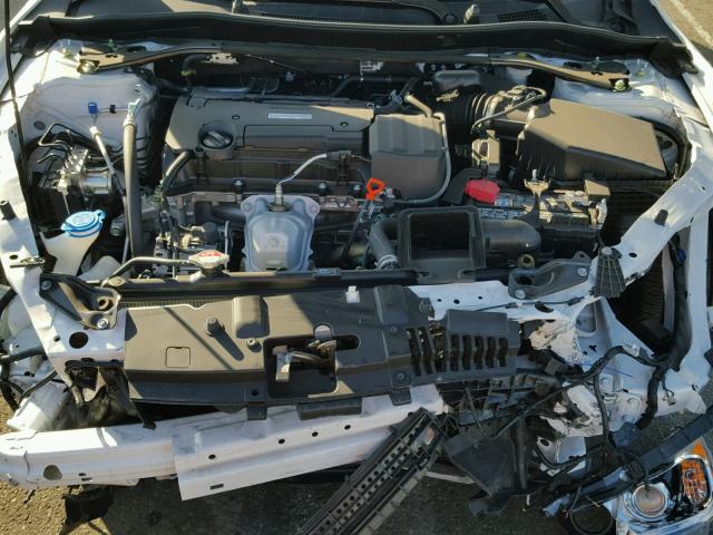 1HGCR2F16HA164780 - 2017 HONDA ACCORD SPO WHITE photo 7