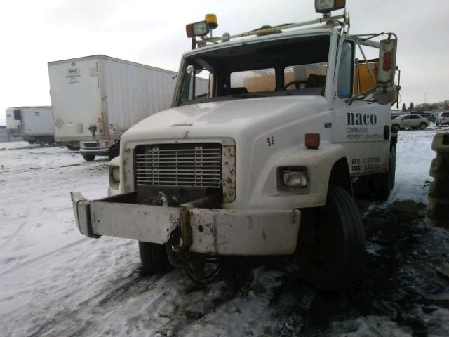 1FVHBXBS84DN55799 - 2004 FREIGHTLINER MEDIUM CON WHITE photo 2