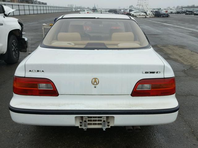 JH4KA7669NC016969 - 1992 ACURA LEGEND L WHITE photo 9