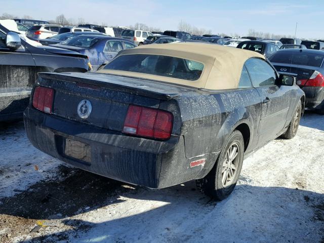 1ZVFT84N575353611 - 2007 FORD MUSTANG BLACK photo 4