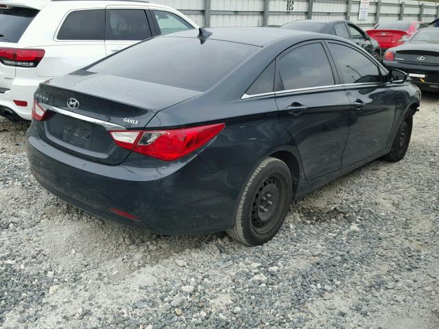 5NPEB4AC0BH157288 - 2011 HYUNDAI SONATA GLS BLUE photo 4