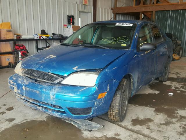 1FAHP34N47W104073 - 2007 FORD FOCUS ZX4 BLUE photo 2